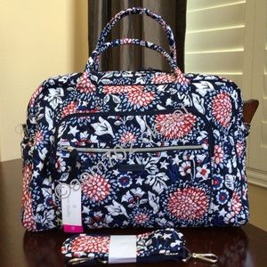 NWT VERA BRADLEY WEEKENDER